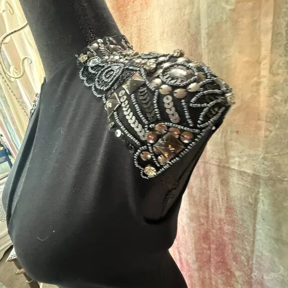 New ๐bebe Sexy Bodycon Keyhole Neckline Mini Dress Embellished Shoulders - Picture 6 of 16